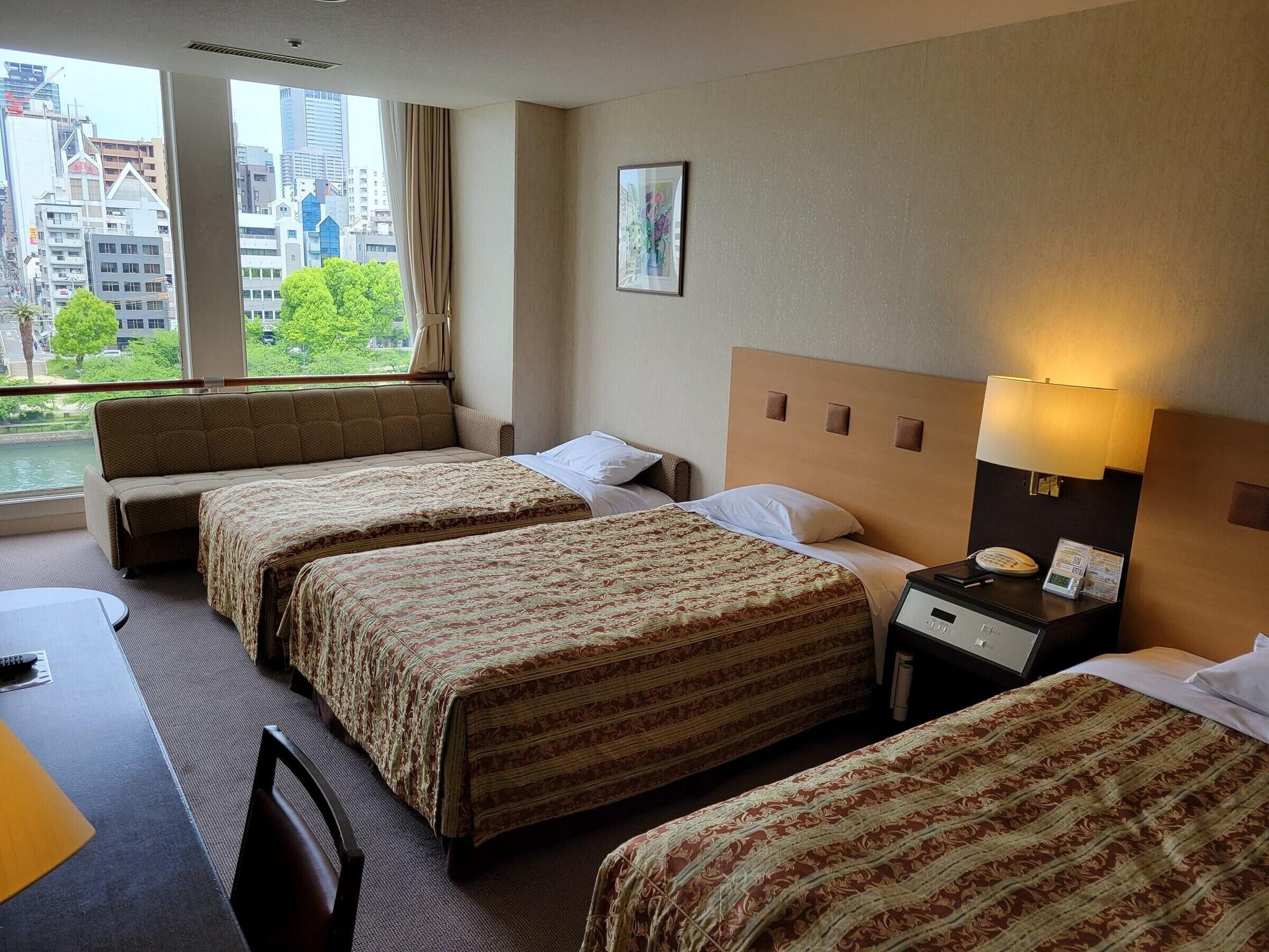 Hotel Osaka Castle Extérieur photo